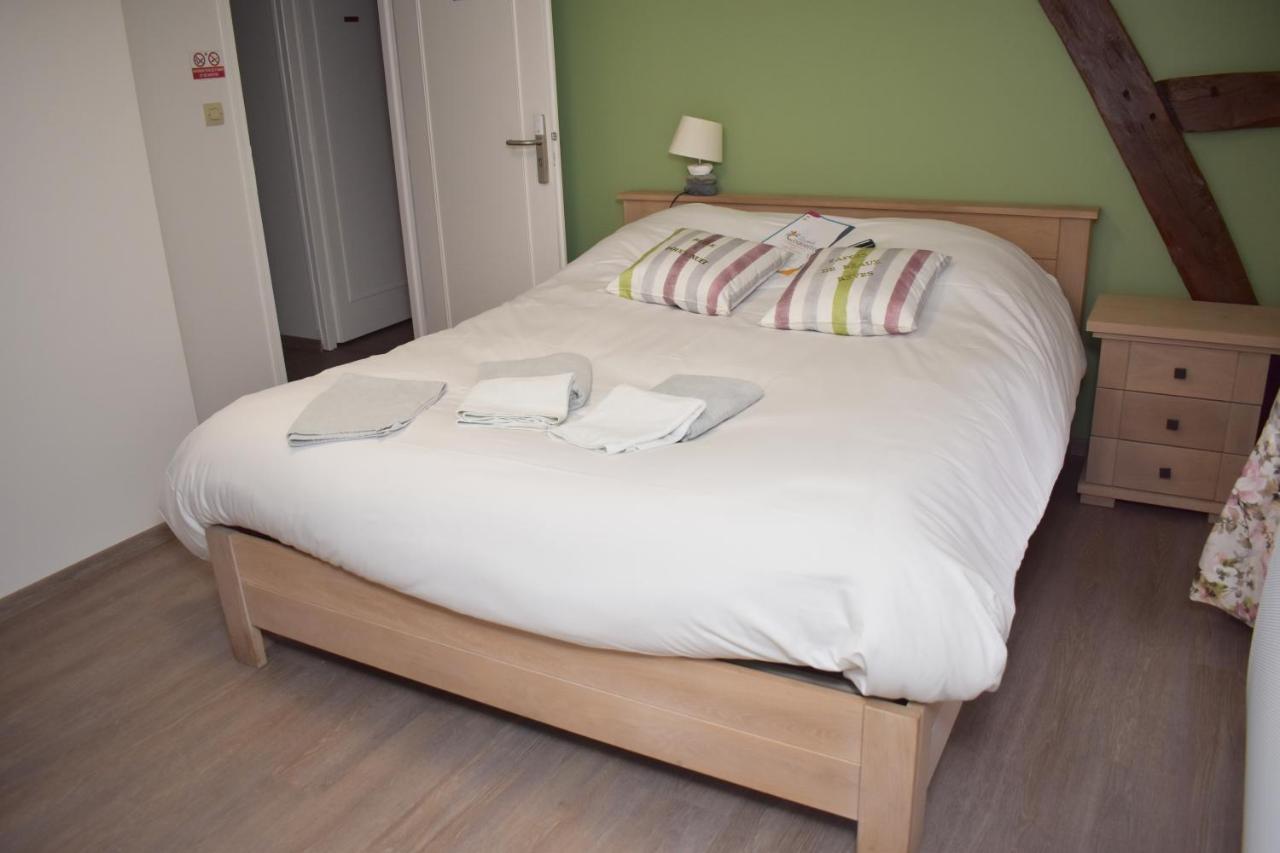Auberge Saint Fergeux Gionges Exteriör bild